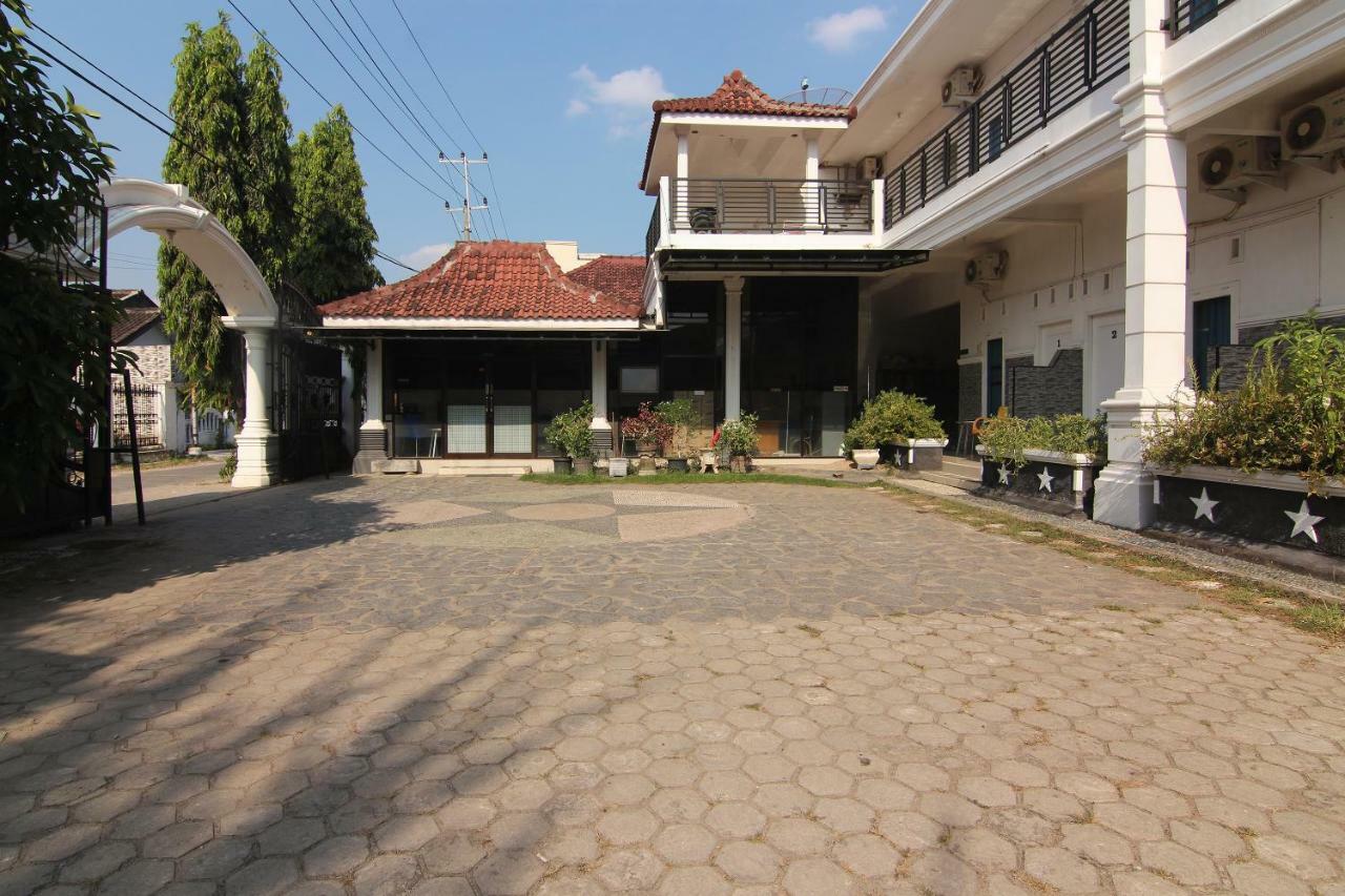 Oyo 1456 Garuda